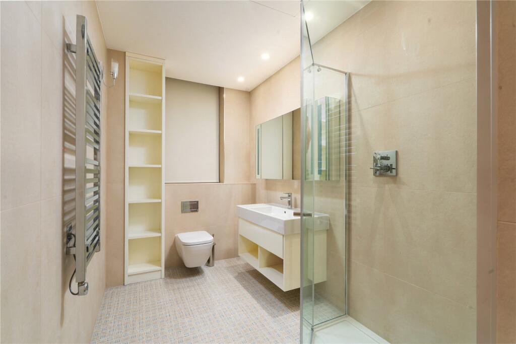 4 bedroom apartment for sale in North Gate, Prince Albert Road, St John's Wood, London, NW8